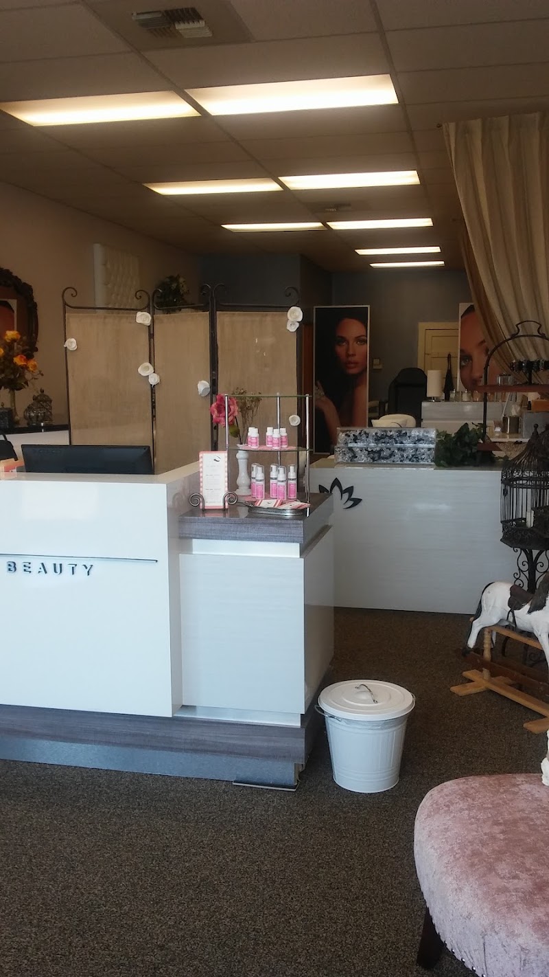 La Belle Amie Salon, beauty salon in Pendleton, OR, photo 1 of 10