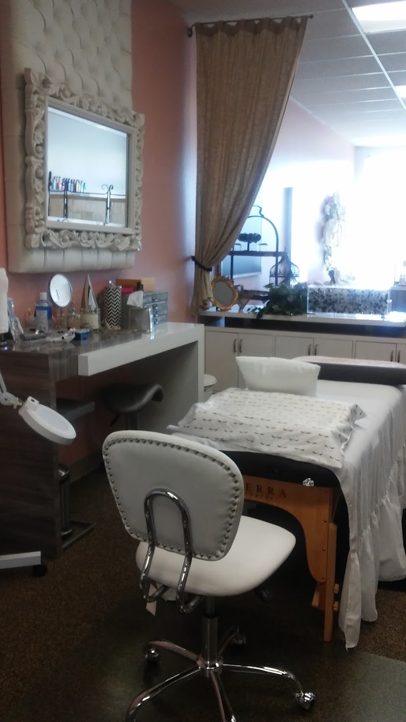 La Belle Amie Salon, beauty salon in Pendleton, OR, photo 5 of 10